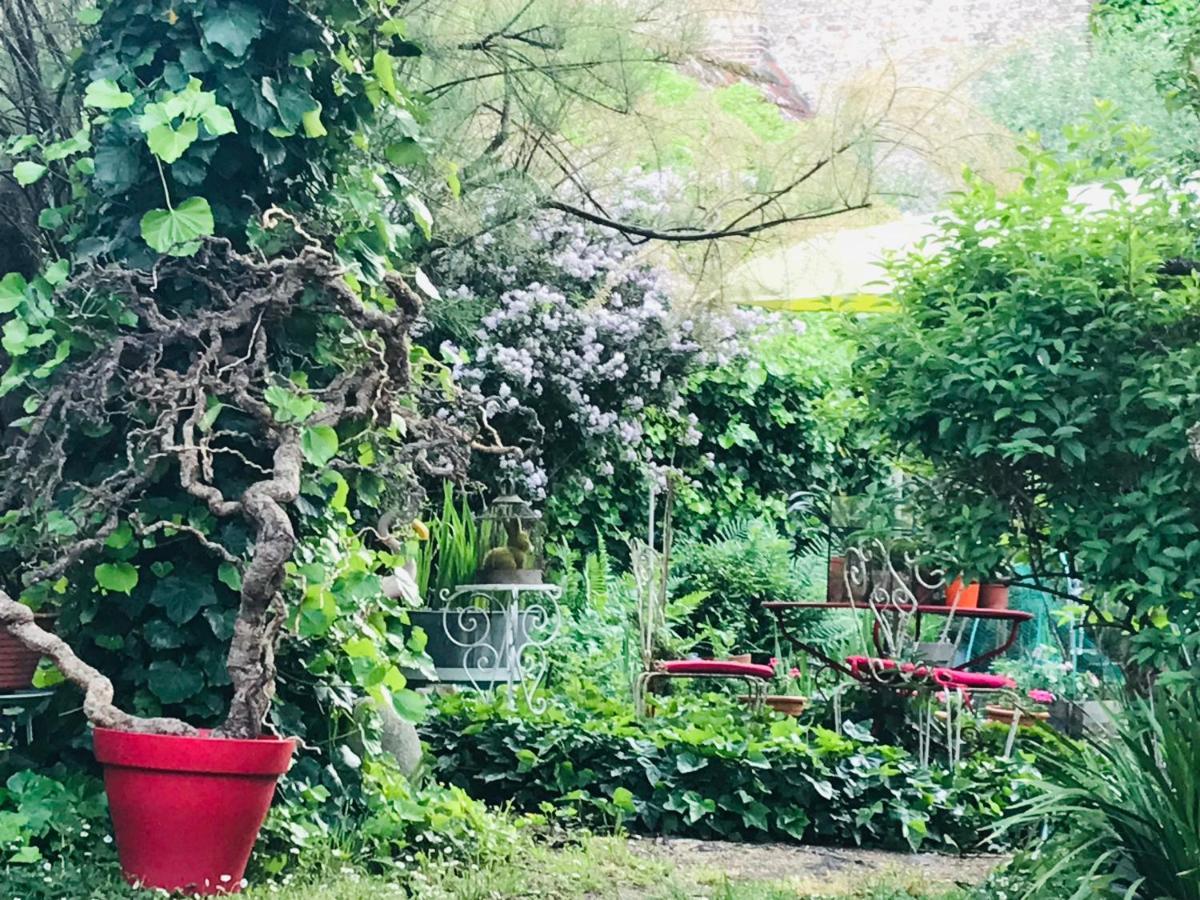 La Maison Des Roses Moulins  Zewnętrze zdjęcie